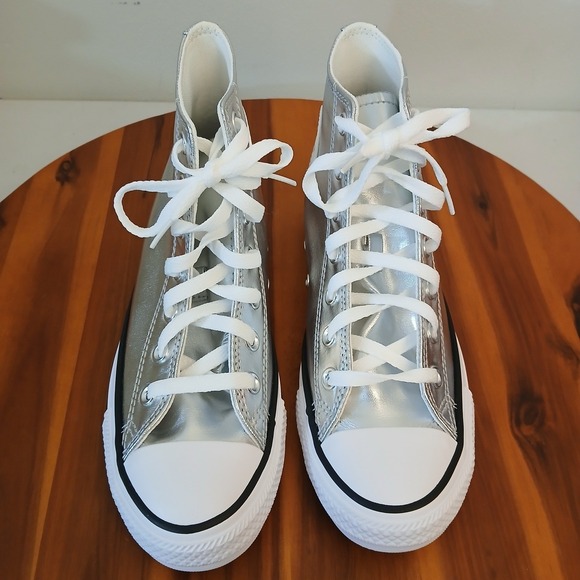 Converse Chuck Taylor All Star Hi Womens 9.5 Metallic Silver Shoes A14875C - Picture 2 of 9